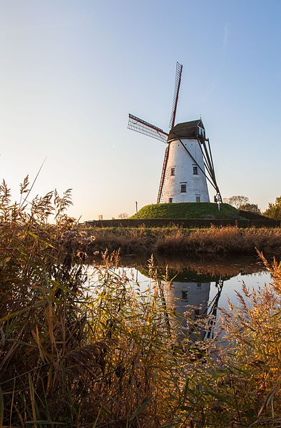 File:De Schellemolen, Damse Vaart West in Damme.jpg