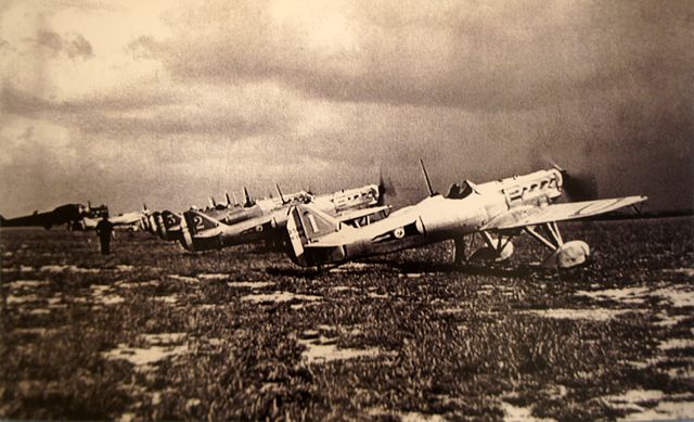 Dewoitine D.510 monoplane fighters from the mid-1930s