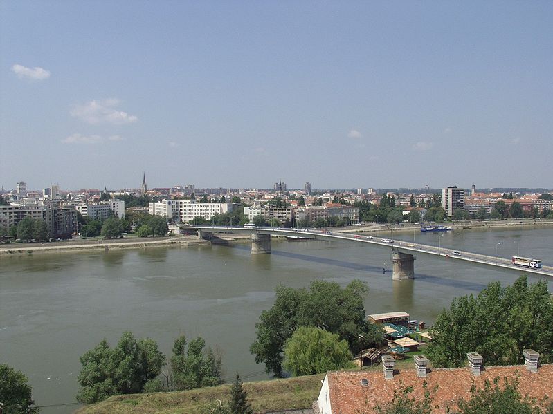 File:Donau bei Novi Sad.jpg