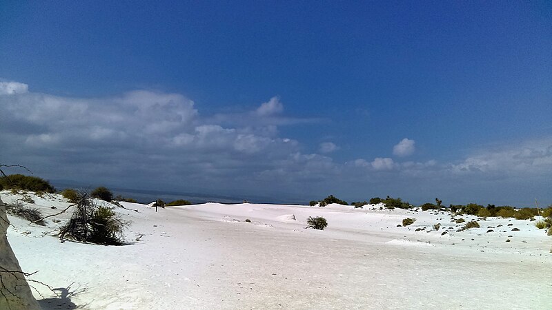 File:Dunas de Yeso 02.jpg