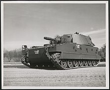 The M108 in 1961 Early M108 105 mm Self-propelled Howitzer of the US Army, 1961.jpg