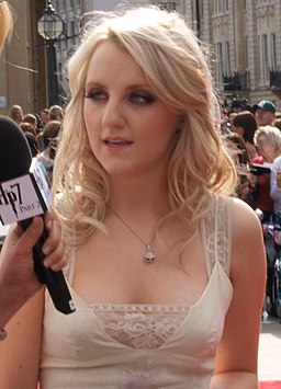 Evanna Lynch HP7P2 Premiere Interview Cropped