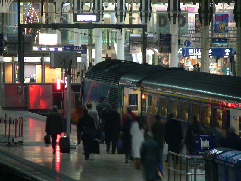 File:FGW HST from Paddington H&C bridge 2005-12-10.jpg