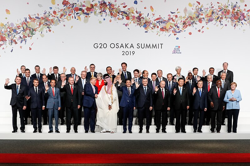 File:Family photo of the 2019 G20 Osaka summit.jpg