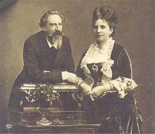 Photograph of the countess of Edla with king Ferdinand II Fernando Elise.jpg