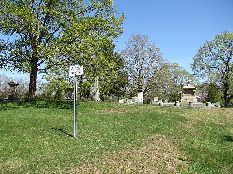 File:Furnace Village Cemetery, Easton MA.jpg