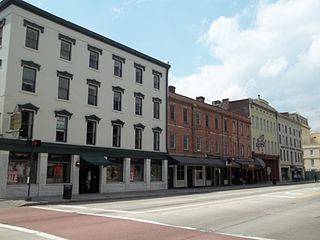 <span class="mw-page-title-main">Bay Street (Savannah, Georgia)</span> Prominent street in Savannah, Georgia