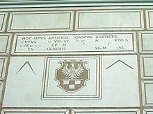 Coat of arms of G. B. di Quadro on town hall in Poznan GBdiQ podpis.jpg