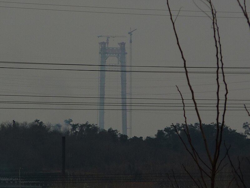 File:Ganjiaxiang - industrial construction - P1070654.JPG