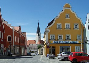 Geiselhöring-Stadtplatz-2.jpg