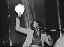 Jones performing with T. Rex in March 1976 in Glasgow, Scotland GloriaJones76.jpg