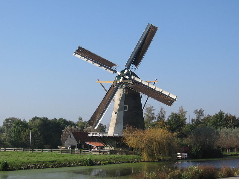 File:Gouda windmill 0207.JPG