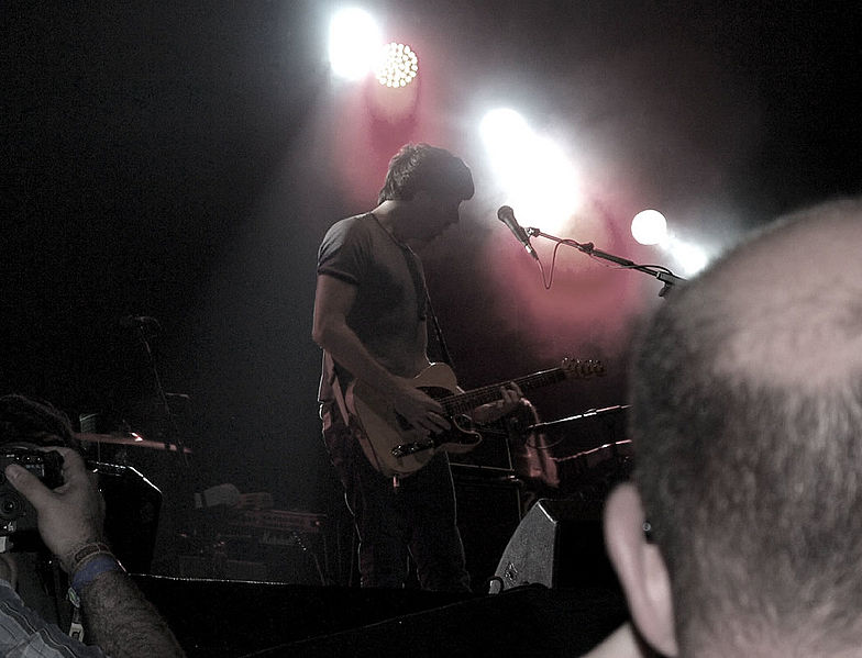 File:Graham Coxon performing at Bestival 2011 2.jpg