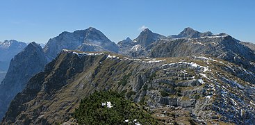 Ausblick vom Schottmalhorn nach Südwesten zu den höchsten Gipfeln der Reiter Alm