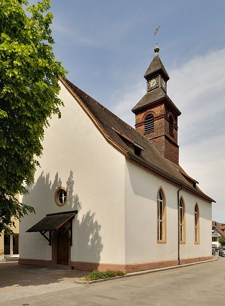 File:Hausen im Wiesental - Evangelische Kirche2.jpg