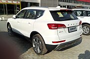 Haval H7 Red 02 China 2017-03-28.jpg