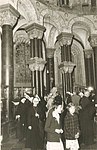 Toning van relieken in de kooromgang, 1962