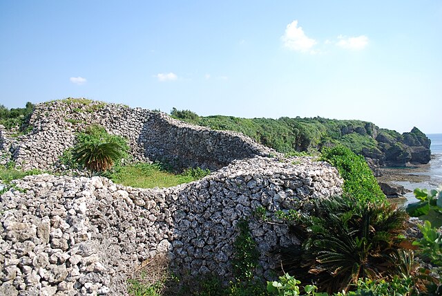 Gushikawa walls photo 1