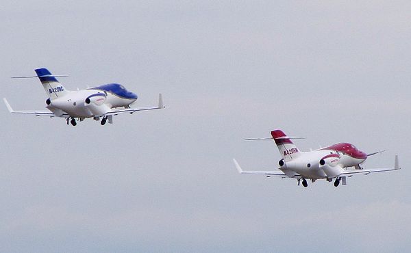 HondaJet formation