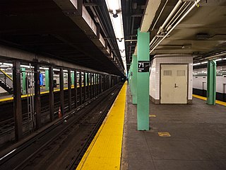<span class="mw-page-title-main">Forest Hills–71st Avenue station</span> New York City Subway station in Queens