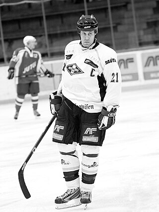 <span class="mw-page-title-main">Ilya Dubkov</span> Ice hockey player