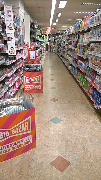 File:Interior of Big Bazaar, Stadskanaal (2018) 01.jpg