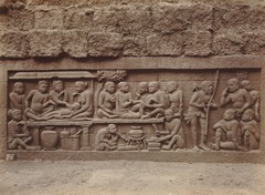 KITLV 103622 - Kassian Céphas - Bas-relief at Borobudur near Magelang - 1890-1891.tif