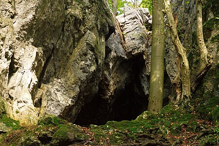 Karhofhöhle aussen