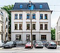 Wohnhaus und ehemaliges Bildhauerateliergebäude im Garten