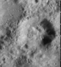Miniatura para Kirchhoff (cráter)