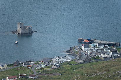 How to get to Castlebay with public transport- About the place