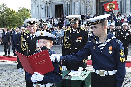 Морская академия кронштадт. Морской кадетский корпус в Кронштадте. Кадетское училище в Кронштадте. Кадеты КМКВК.