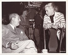 Lana Turner y Edwin Knopf.jpg