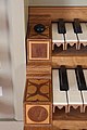 Spieltisch der Ahrend-Orgel der Lutherkirche zu Leer (Ostfriesland)