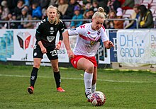 Beever-Jones (left) playing for Bristol City against Lewes, 2022. Lewes FC Women 0 Bristol City Women 3 06 03 2022-161 (51922784653).jpg