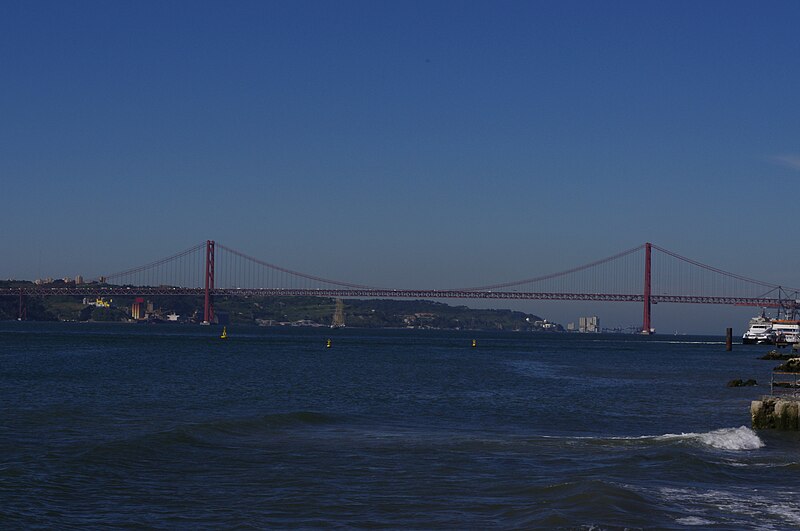 File:Lisbon's Golden Gate Bridge - Apr 2011.jpg