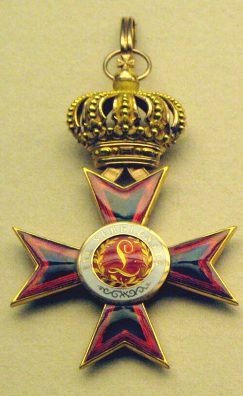 The badge of the Grand Cross