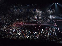 Parte de la audiencia en Canadá durante el Rebel Heart Tour
