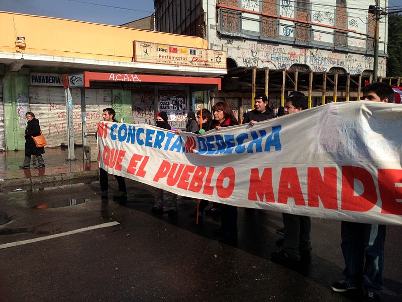 File:Marcha, ¡Que el pueblo mande!.jpg