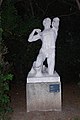 Maurer Rathauspark Figur.JPG