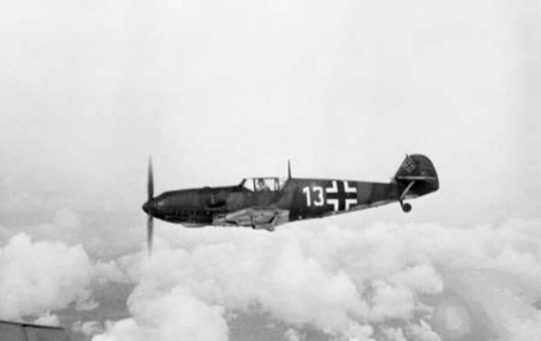 Bf 109 E, JG 1, similar to those flown by JG 26 in 1940