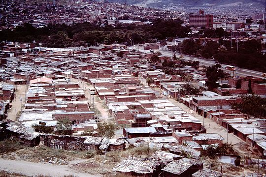 Medellín-Colombia-slums-1975-IHS-37-08-Overview.jpeg