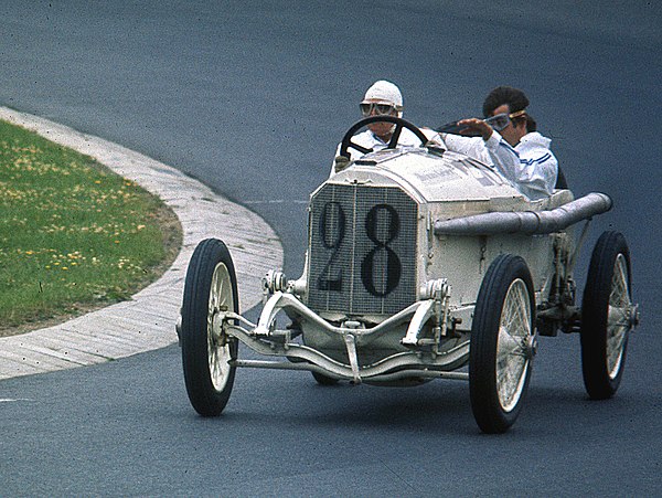 1914 Daimler-Motoren-Gesellschaft Mercedes 35 hp racing car in a 1977 demonstration