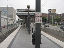 The platform at Pico station.