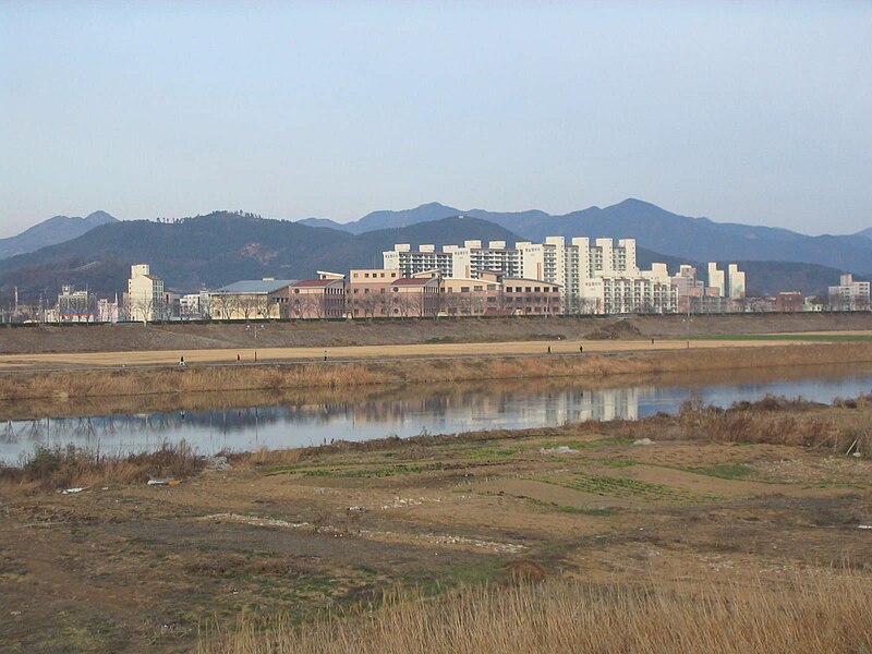 File:Miryang from west4.jpg