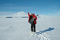 Détroit De Mcmurdo: Une position stratégique, Les vents, La vie sous la glace