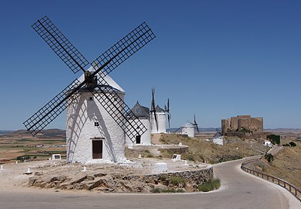 Windmills, ruins of Castillo de Consuegra, Landscape of castile-La Mancha, Spain