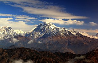 <span class="mw-page-title-main">Dhaulagiri (mountain range)</span> Mountain range in Nepal