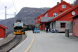 Gare de Myrdal avec le train Flåmsbana.jpg