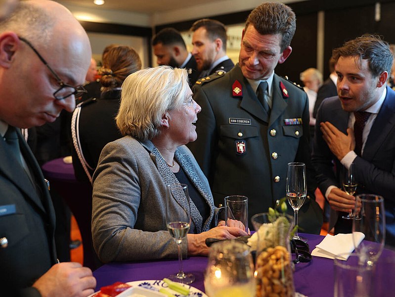 File:Nieuwjaarsborrel Defensie 2020 02.jpg